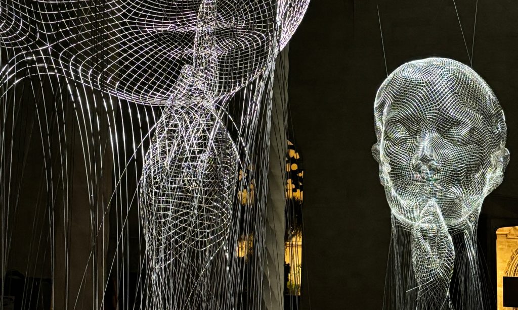 Exposición "Mirall", Jaume Plensa, Jordi Moya, iluminación